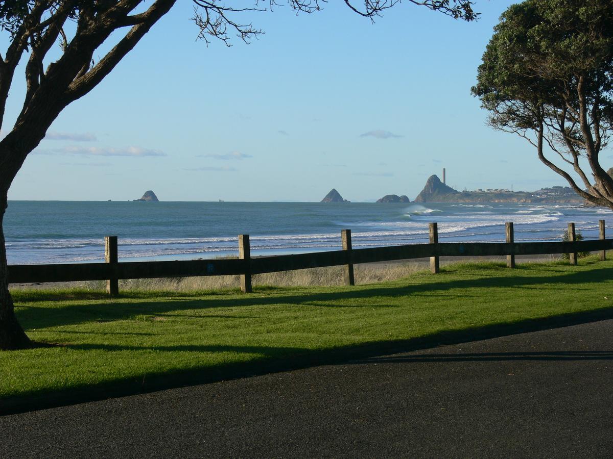 Oakura Beach Holiday Park Exterior photo